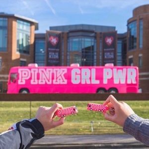 💕VS PINK POLKA DOT PINK BUS TOUR KEYCHAIN NWT